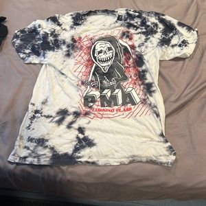 Lurking class XL tee